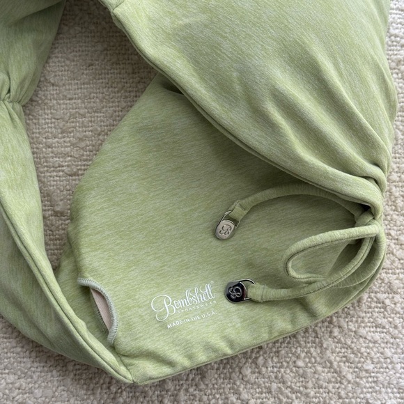 Bombshell Sportswear Green Leggings Set - Picture 3 of 4